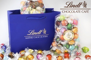 Visit Lindt 'Fill-Your-Own' Pick & Mix Bag